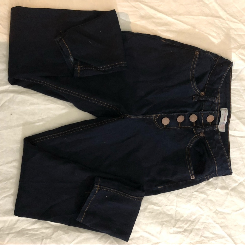 High waisted jeans